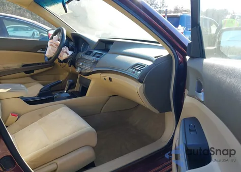 2009 Honda Accord 2.4 Lx from USA, damaged, VIN 1HGCP263X9A161762